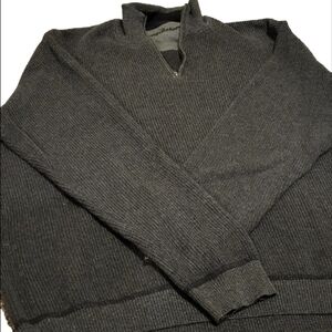 Tommy Bahama Charcoal knit sweater